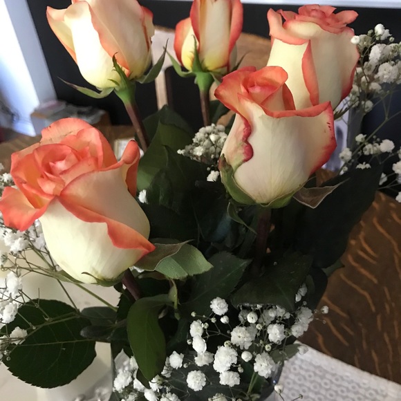 Meet your Posher, Melissa - Picture 1 of 2